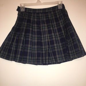 Forever 21 plaid pleated skirt